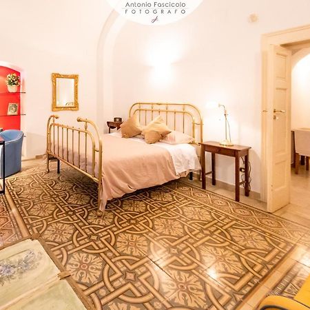Antica Dimora Lombardi 1 Apartment Bari Exterior photo