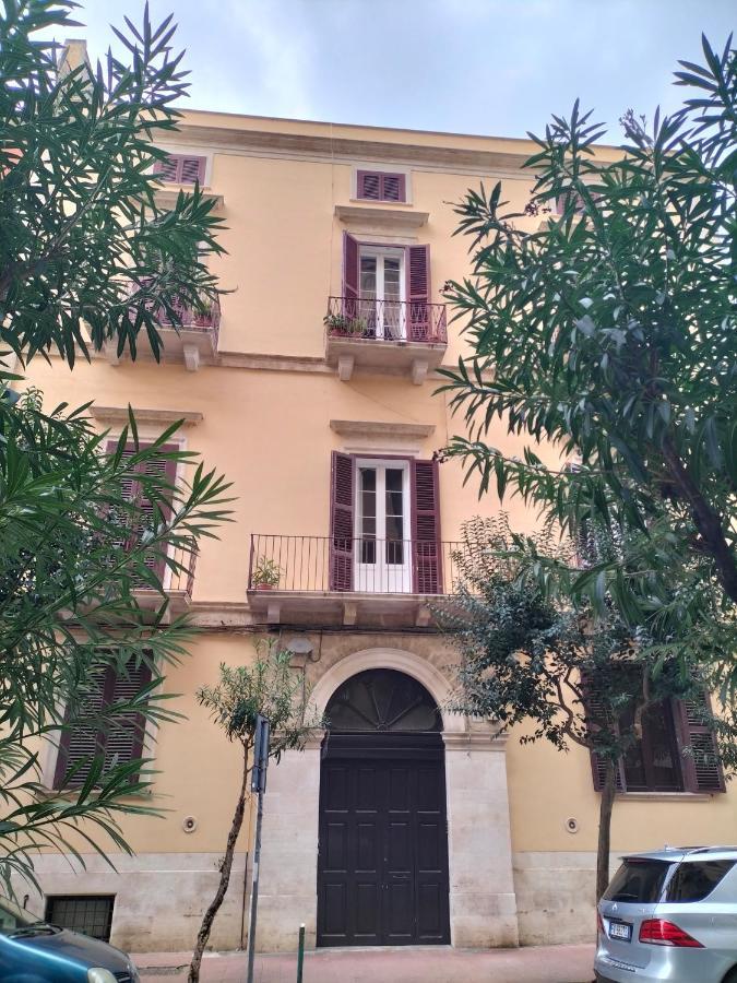 Antica Dimora Lombardi 1 Apartment Bari Exterior photo